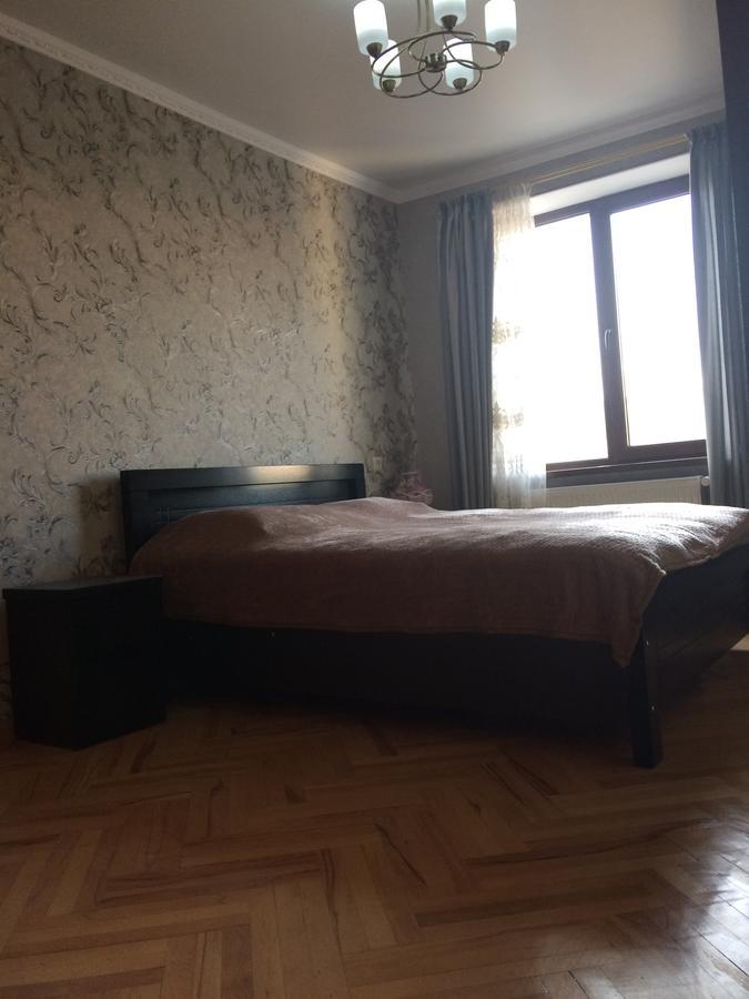 Vip Apartment At Gamrekeli Str 1 Tbilisi Esterno foto